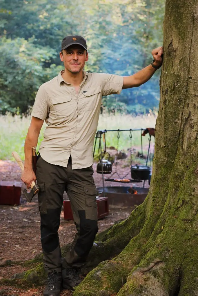 Finn Tiebout Wildernis Gids en Bushcraft Instructeur